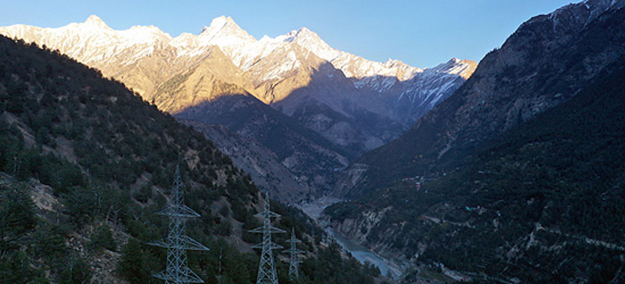 Tidong power lines